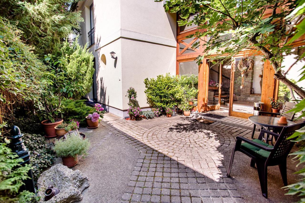 Nymphea Villa Hévíz Exterior foto